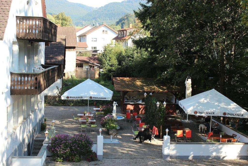Hotel Gasthaus Zur Linde Glottertal Exterior photo